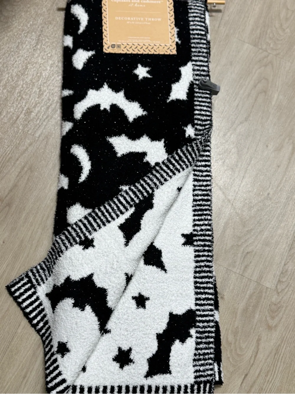 Decorative Black & White Star and Moon Throw Blanket - Unknown Brand